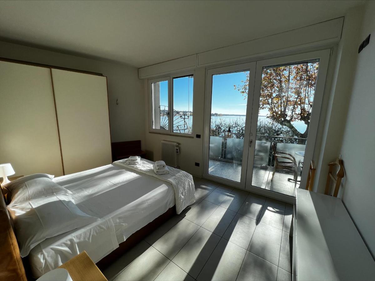 Front Lake Apartment Бардолино Екстериор снимка