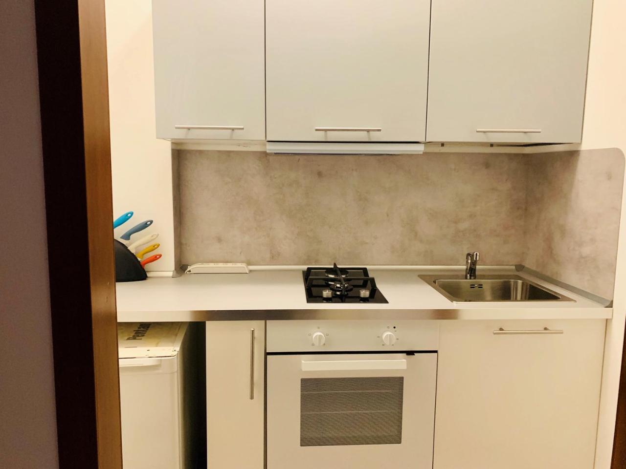 Front Lake Apartment Бардолино Екстериор снимка